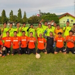 Pengurus Karang Taruna Kecamatan Sukodono foto bareng PAC Ansor Sukodono, Sabtu (19/6/2021) kemarin.