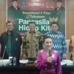 Zaskia Gotik saat membaca Pancasila di acara Empat Pilar FPKB-MPR.