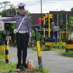 Rambu Perlintasan Kereta Api di Kabupaten Blitar.