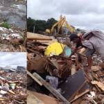 Ratusan pemulung tampak memunguti sisa-sisa bekas penertiban kawasan Kalijodo. Mereka diusir aparat Satpol PP karena alat berat masih diterjunkan untuk meratakan dan membersihkan sampah bekas pembongkaran, Selasa (1/03/2016). foto: rakisa/ BANGSAONLINE