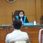 Sidang lanjutan atas perkara gugatan pemberhentian beberapa perangkat Desa Nyalabu Daya dipimpin oleh Hakim Ketua Ni Nyoman Vidiayu Purbasari, S.H., M.H.