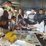 Penumpang, kenek, dan sopir bus di Terminal Purabaya dites urine.