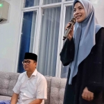 Prof Dr KH Asep Saifuddin Chalim, MA (paling kiri) dan Yandri Susanto, MPd (tengah) dan calon bupati Serang  Hj Ratu Rachmatuzzakiyah, SPd, MM, di depan para pengurus Persatuan Guru Nahdlatul Ulama (Pergunu) se-Kabupaten Serang Banten di Pondok Pesantren Bei Mahdi Sholeh Ma’mun Serang, Jumat (27/9/2024) malam. Foto: MMA/bangsaonline