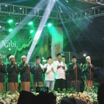 Suasana Sholawat Akbar dalam rangka memperingati Maulid Nabi Muhammad SAW dan Milad Jamiyyah Sirrul Asror.