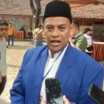 Wali Kota Kediri Abdullah Abu Bakar saat memberi keterangan kepada wartawan