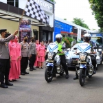 Kapolres Tuban, AKBP Rahman Wijaya saat memberangkatkan 2 truk bantuan untuk korban bencana gempa di Cianjur, Jawa Barat, Kamis (24/11/2022)