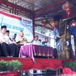 Ibu Shinta Nuriyah Abdurrahman Wahid saat buka puasa bersama di Klenteng Hong San Kiong Desa/Kecamattan Gudo, Kabupaten Jombang, Jawa Timur, Selasa (20/6/2017). foto: ROMZA/BANGSAONLINE.