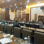 Suasana fit and proper test calon Komisioner KPID Jatim yang dilaksanakan Komisi A DPRD Jawa Timur 25 - 26 September 2021. foto: ist.
