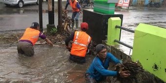 10 Menit Genangan Surut, Pemkot Kediri Terus Normalisasi Aliran Air