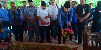 Nyekar ke Makam Bung Karno, AHY: Kedepankan Semangat Persatuan di atas Keberagaman