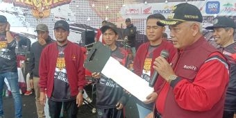 Meriahkan Fun Bike HUT ke-78 Kemerdekaan RI, Bupati Sanusi Undi Satu Unit Motor