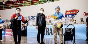 Gubernur Ridwan Kamil Cetak 3 Poin saat Penutupan Honda DBL Seri Jabar