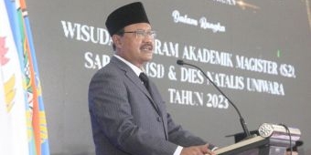 Hadiri Wisuda Universitas PGRI Wira Negara, Gus Ipul Berpesan Lulusan Ingat Jasa Orang Tua