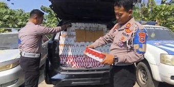 Mobil Berisi Ratusan Slop Rokok Ilegal dan Bong Terjaring Razia di Akses Suramadu, Pengemudi Lolos