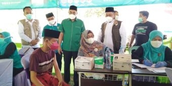 PKB Gresik Gelar Serbuan Vaksinasi Secara Serentak di Tiga Titik