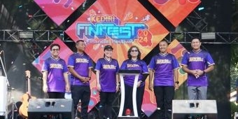 ​Lewat FinFest 2024, OJK dan Pemkot Kediri Terus Tingkatkan Literasi Keuangan Masyarakat