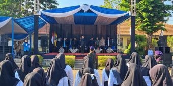 Bentuk Karakter Harmonis, Visioner dan Berdaya, 679 Mahasiswa Unirow Tuban Ikuti PKKMB