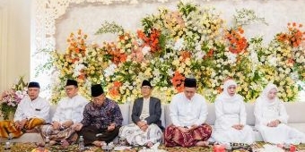 Pengajian Jelang Penikahan Putranya, Khofifah: Bismillah Semoga Lancar dan Jadi Keluarga Samawa