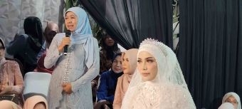 akad-nikah-putri-kiai-asep-dihadiri-syaikh-mesir-dubes-sudan-khofifah-wakil-ketua-mpr-dan-kiai