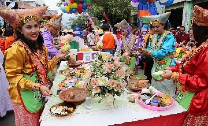 Festival Rujak Uleg Janjikan Aksi Atraktif dan Menghibur