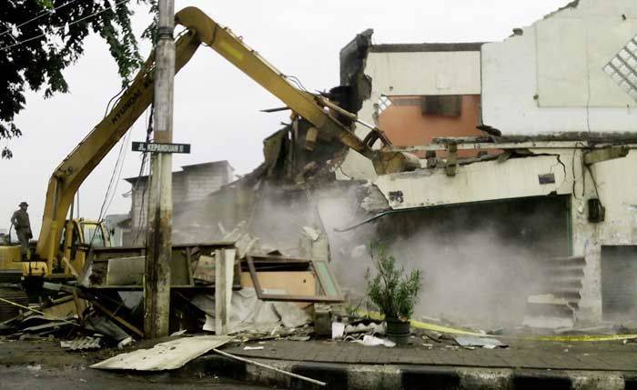 Pembongkaran Kalijodo Berlangsung Kondusif, Jadi Tontonan Warga