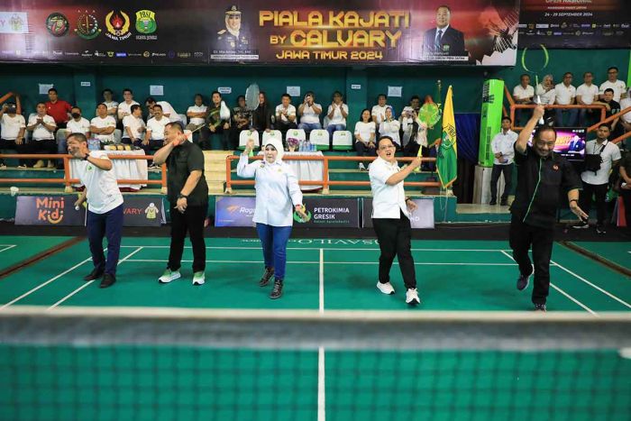 Pj Gubernur Jatim Sebut Piala Kajati Jadi Ajang Tumbuhkan Bibit Atlet Bulu Tangkis