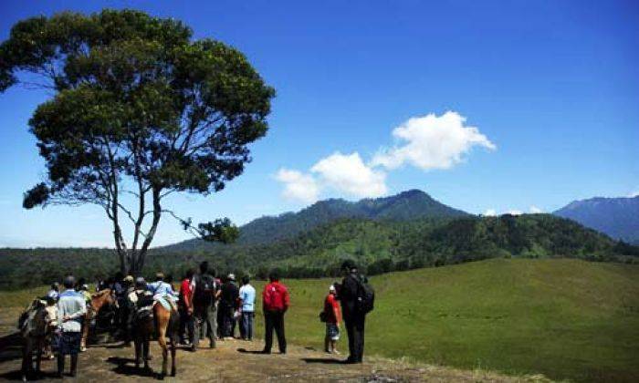 Bondowoso Kembangkan Wisata Paralayang