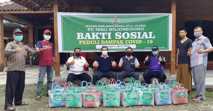 Peduli Warga Terdampak Covid-19, PC ISNU Bojonegoro Bagi-bagi Sembako