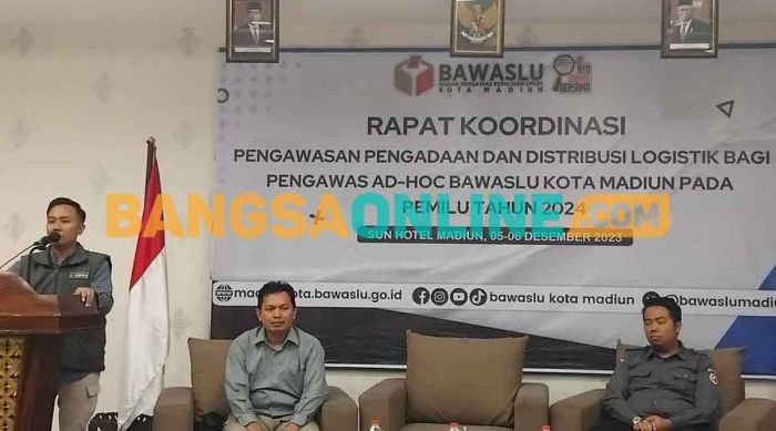 Gandeng Pringgodigdo Institute, Bawaslu Kota Madiun Didik para Panwascam dan PKD