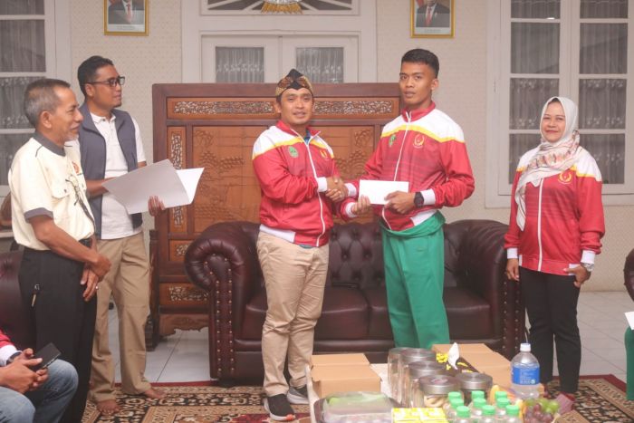 Lepas Atlet PON XXI, Wakil Wali Kota Pasuruan Siapkan Reward Jika Berprestasi