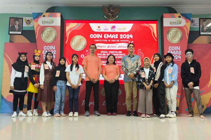 Coin Emas 2024: Kompetisi Bahasa Inggris Terbesar di Kota Kediri Sukses Digelar