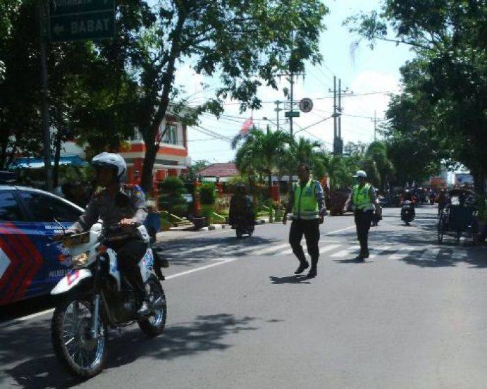 ​Konvoi Lulusan SMA di Lamongan Dibubarkan Polisi