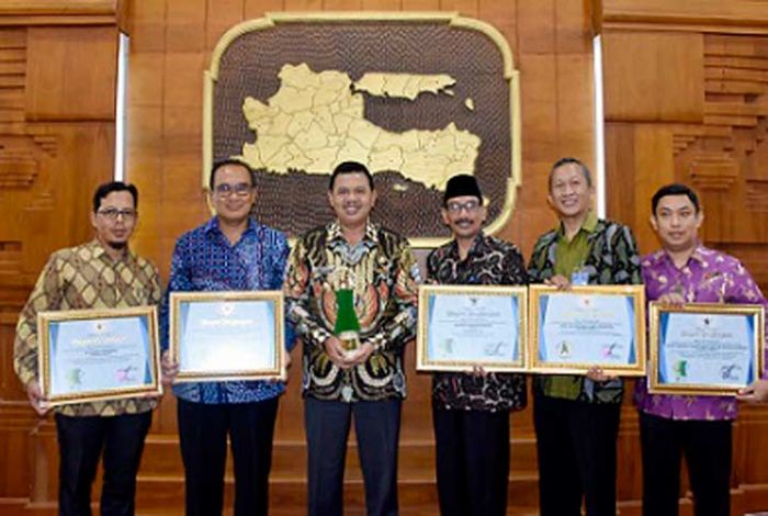 Kabupaten Mojokerto Terima Penghargaan Pembina K-3 dari Gubernur