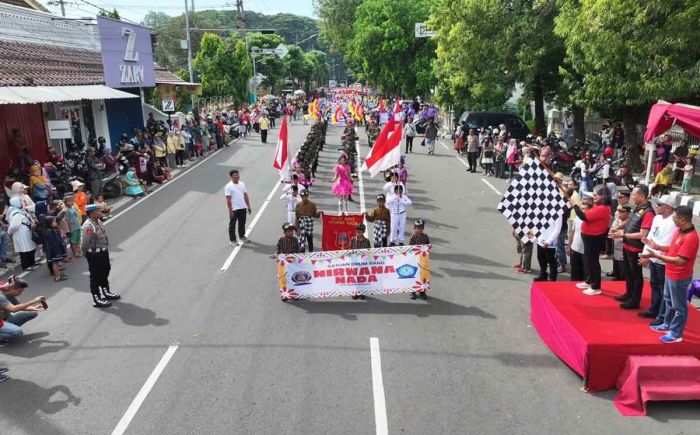 Berangkatkan Lomba Kirab dan Konser Drumband, Pj Wali Kota Kediri Ngaku Senang