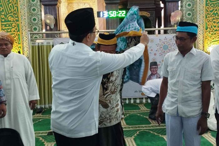 Bupati dan Wabup Pamekasan Lepas dan Berikan Arahan ke 1.200 Calon Jemaah Haji