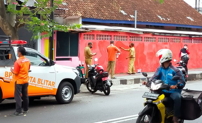 Mural di Dekat Lokasi Kedatangan Presiden Jokowi di Kota Blitar Mendadak Dihapus