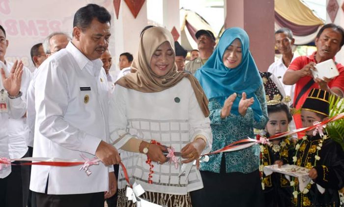 Rembug Desa dan Peresmian Kantor Kecamatan Dawarblandong, Bangun Jalan Lingkungan Hingga Normalisasi