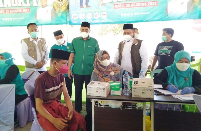 PKB Gresik Gelar Serbuan Vaksinasi Secara Serentak di Tiga Titik