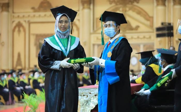 Kualitas Layanan Kampus Meningkat, Unusida Gelar Wisuda 230 Sarjana