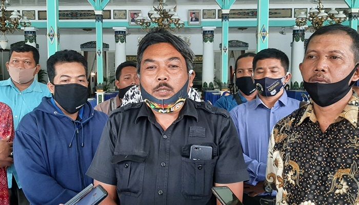 Datangi Pendopo, Puluhan Pekerja Seni di Madiun Minta Kejelasan SE Bupati