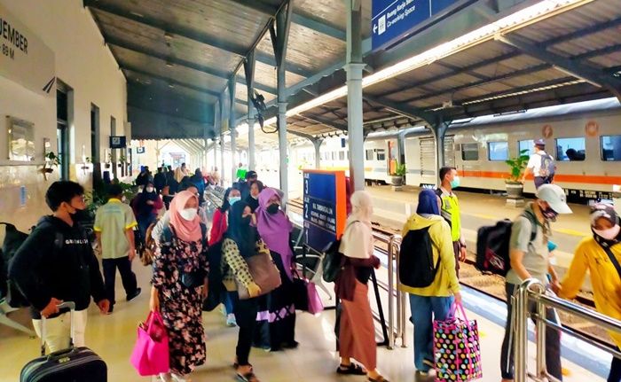 Kehabisan Tiket KA Jelang Lebaran, PT KAI Imbau Calon Penumpang Manfaatkan Fitur ini