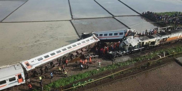 Satu dari Empat Korban Kecelakaan Kereta API Turangga Sudah Teridentifikasi. Foto: ANTARA FOTO/Raisan Al Farisi