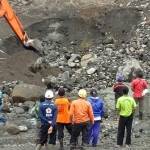 Kondisi aliran sungai lahar Kelud yang longsor dan menewaskan penambang pasir beberapa waktu lalu.