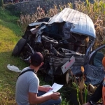 Petugas saat berada di lokasi. (foto: ist)