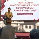 Gus Ipul saat meresmikan kepengurusan Komite Komunikasi Digital Kota Pasuruan periode 2022-2024 di Gedung Gradhika Bhakti Praja.