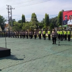 Apel pasukan di Mapolresta Banyuwangi, Senin (1/2/2021).