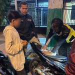 Polisi di Pamekasan saat mengamankan kendaraan berknalpot brong.