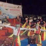 Penampilan Tari Kolosal saat kongkow budaya Mahasurya. foto: RAHMATULLAH/ BANGSAONLINE