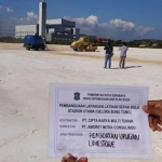 Proses pemadatan urukan lapangan. foto: ist.