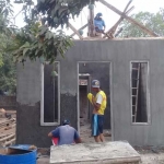 Program RTLH bagi warga miskin di Pasuruan.